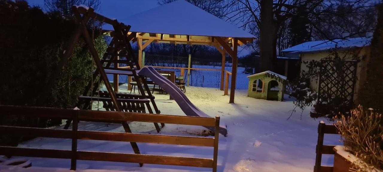 Apartament Kazimierza Wielkiego Sosnica  エクステリア 写真